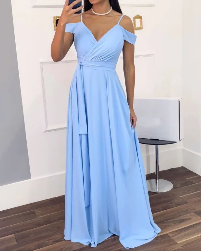 Elegant off-the-shoulder solid color dress
