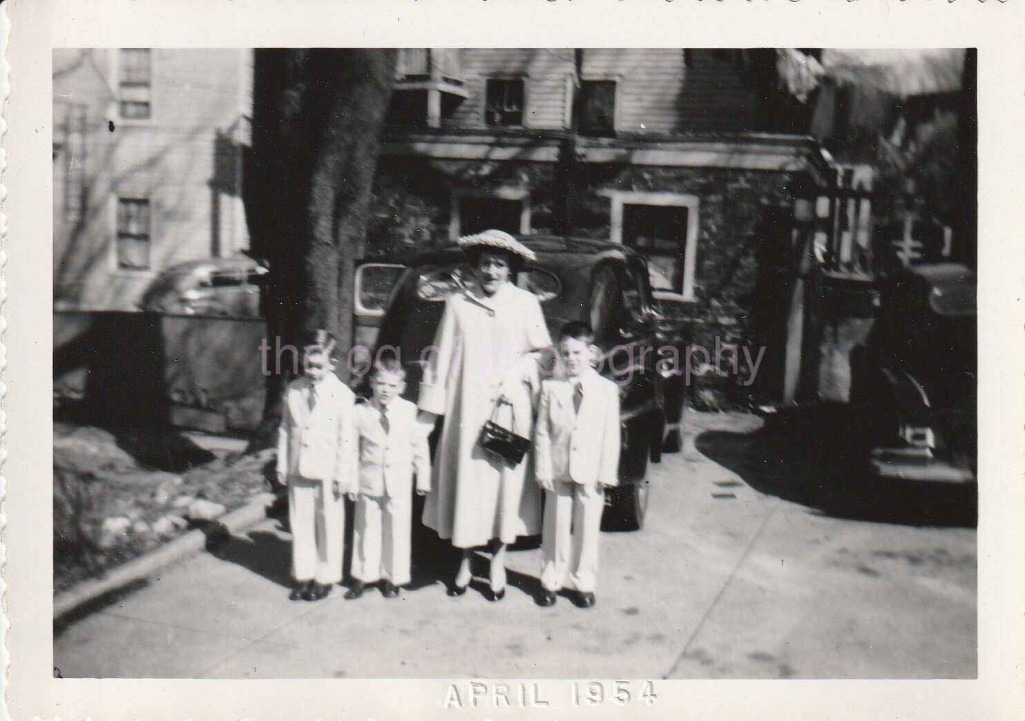 FOUND Photo Poster painting Original B AND W Snapshot Photo Poster paintingGRAPHYD 810 11 K