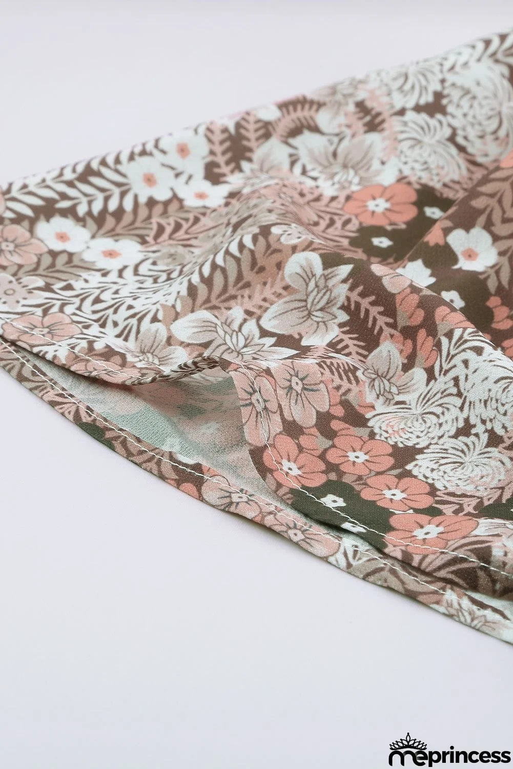 V-neck Short Sleeve Fashion Print Fantasy Fluttering Blouse