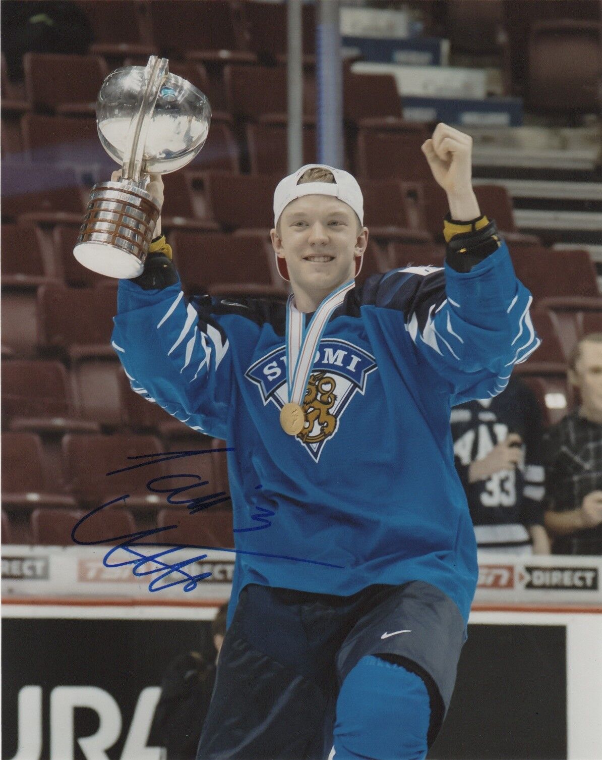 Team Finland Gold Medal Toni Utunen Signed Autographed 8x10 IIHF Photo Poster painting COA #5