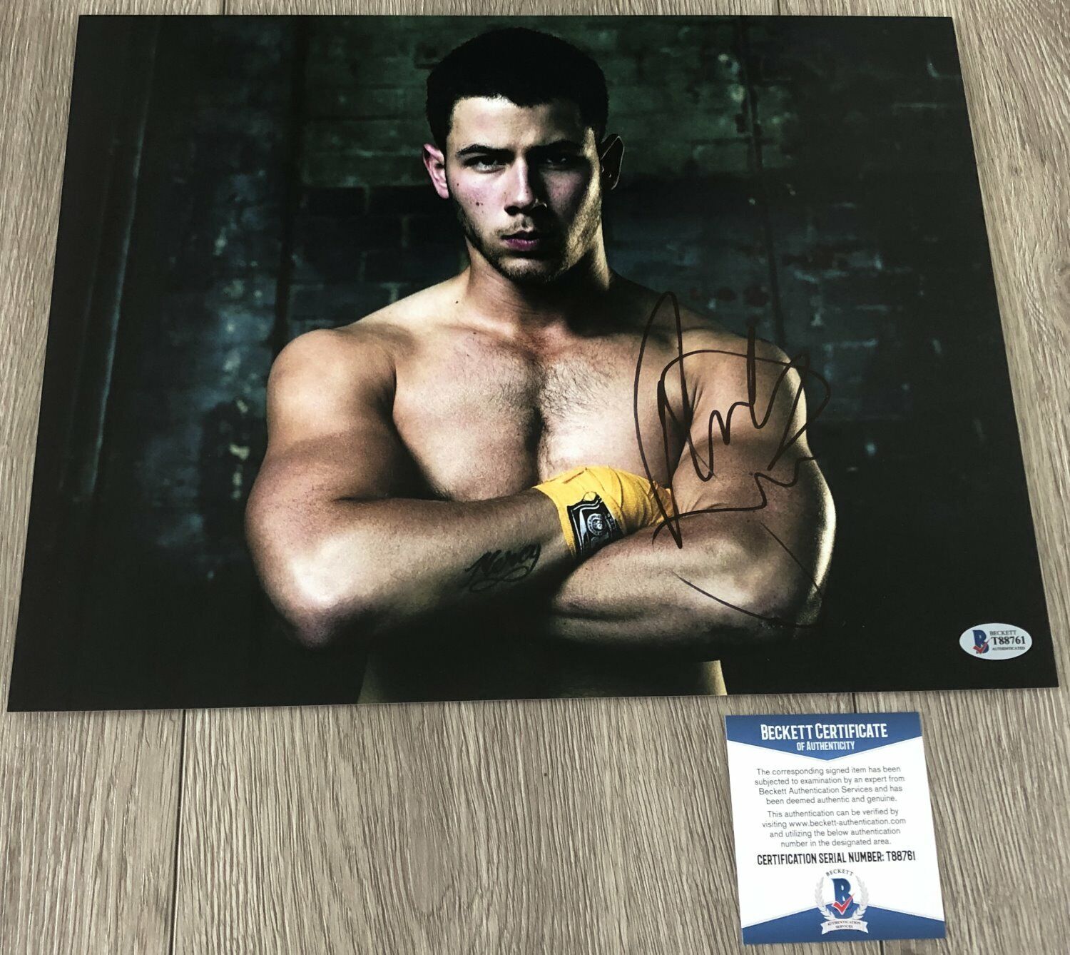 NICK JONAS BROTHERS SIGNED KINGDOM 11x14 Photo Poster painting C w/EXACT PROOF & BECKETT BAS COA