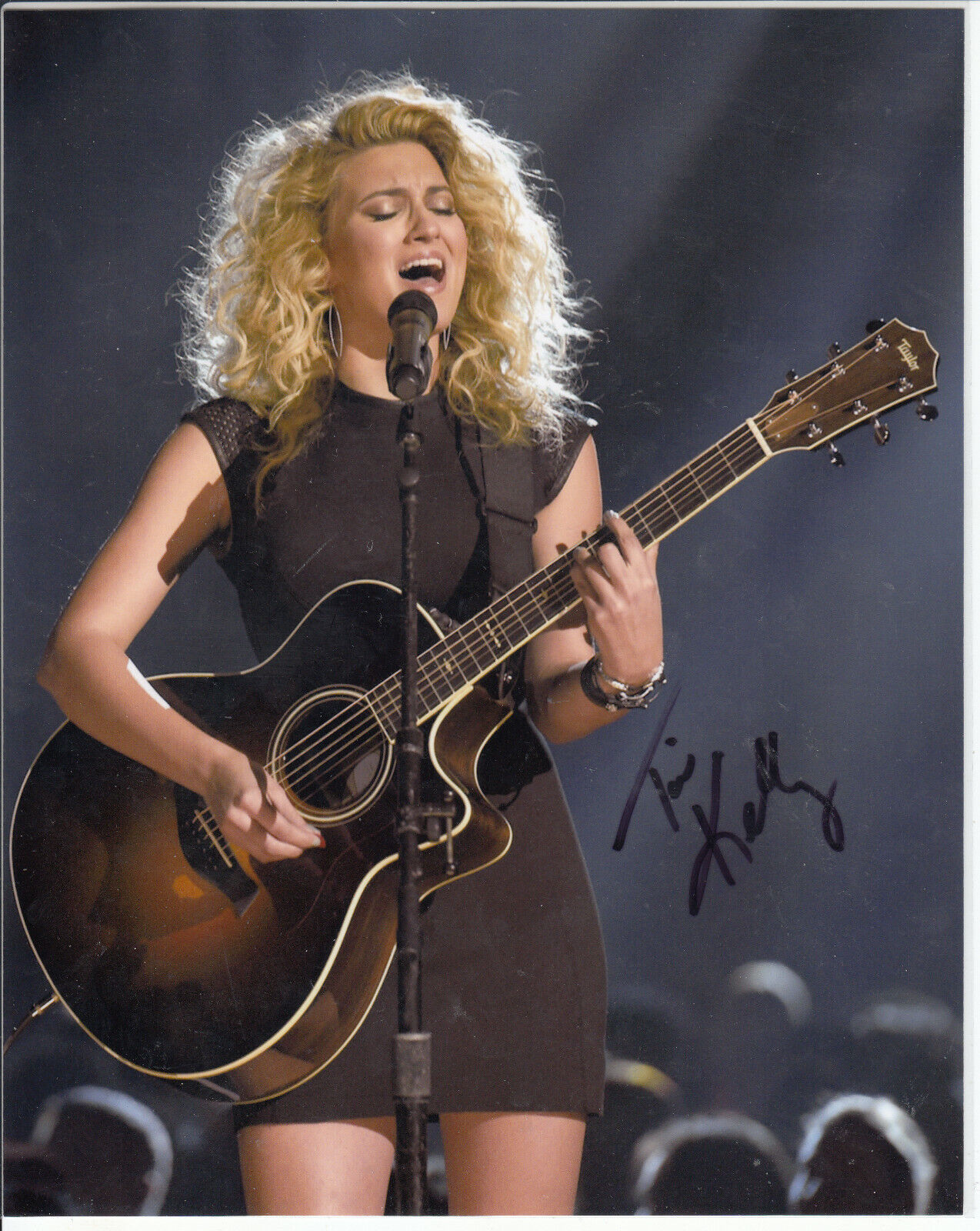 Tori Kelly Signed Autograph 8x10