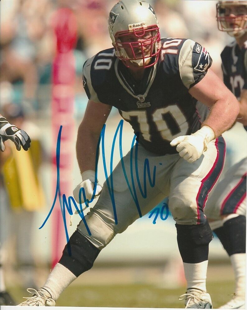 LOGAN MANKINS SIGNED NEW ENGLAND PATRIOTS FOOTBALL 8x10 Photo Poster painting #1 NFL EXACT PROOF