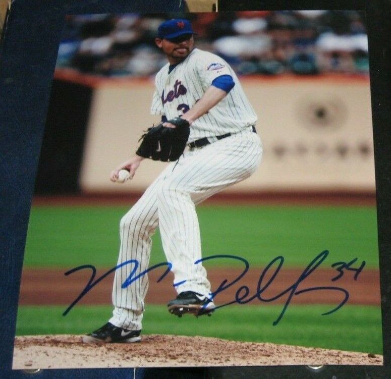 Mike Pelfrey New York Mets SIGNED AUTOGRAPHED 8x10 Photo Poster painting COA Baseball MLB