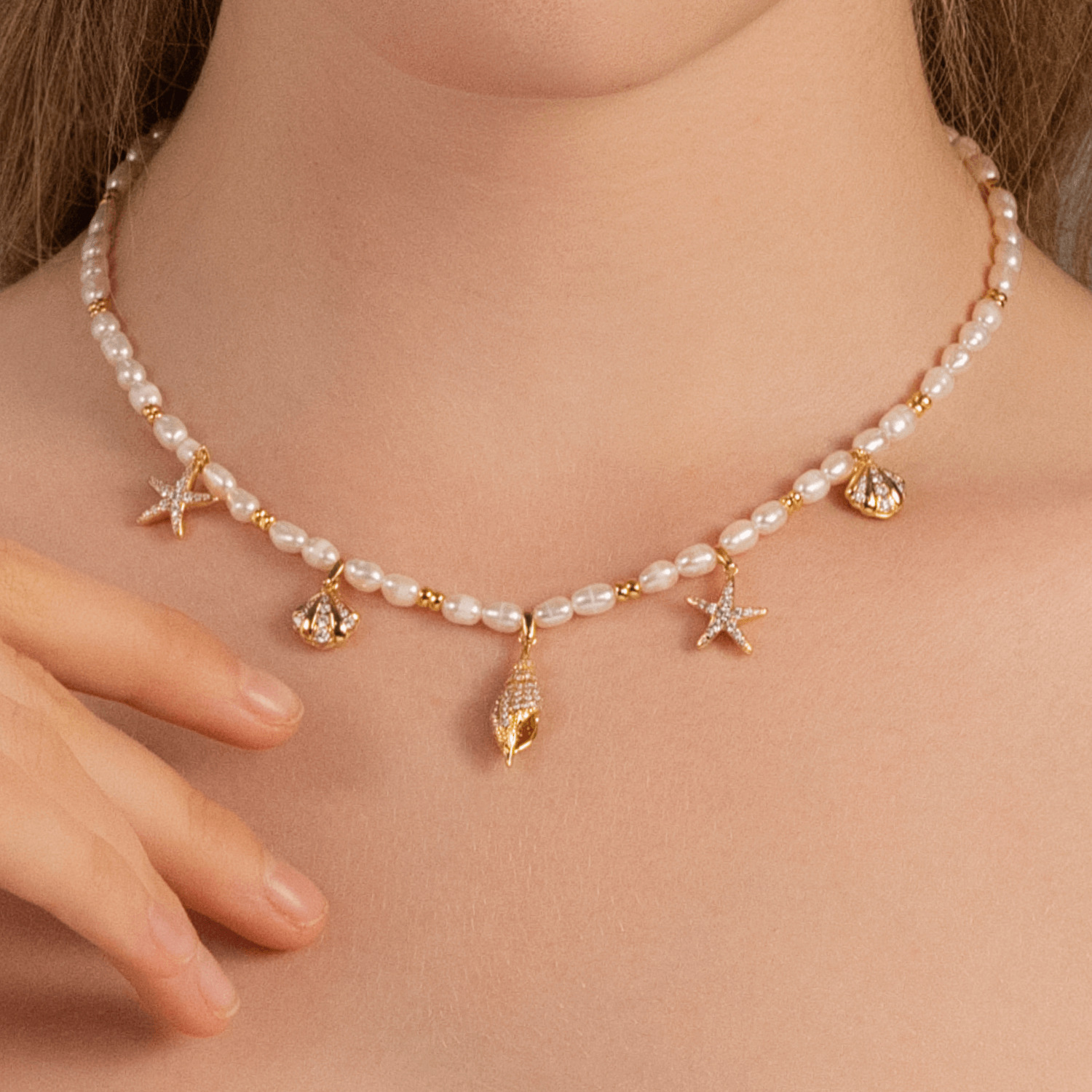 Women's Conch Shell Pendant Pearl Necklace