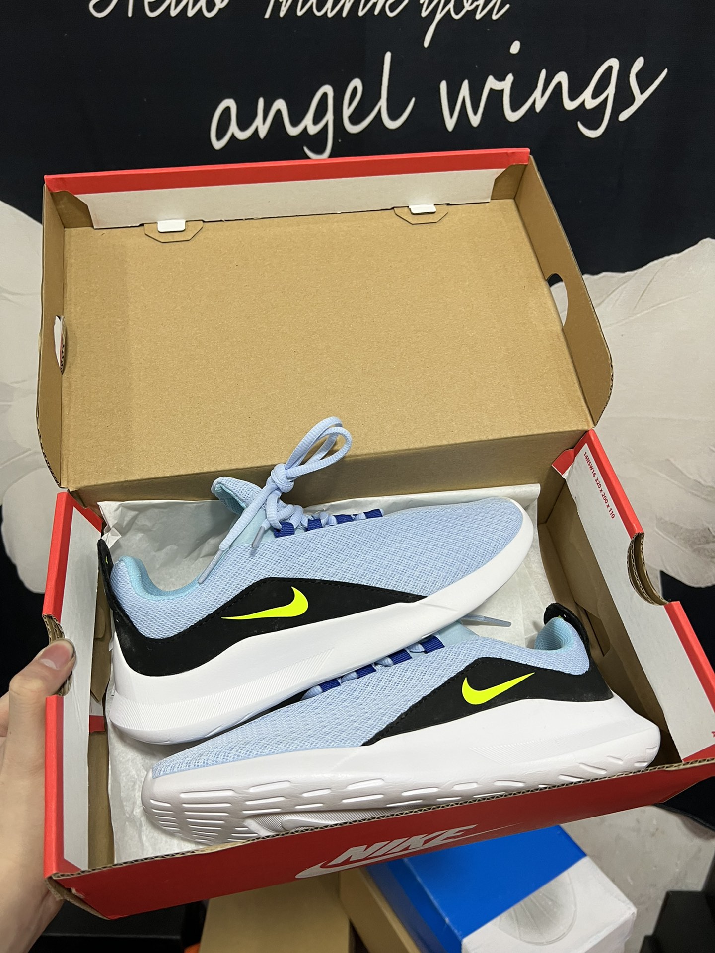 viale mens trainers