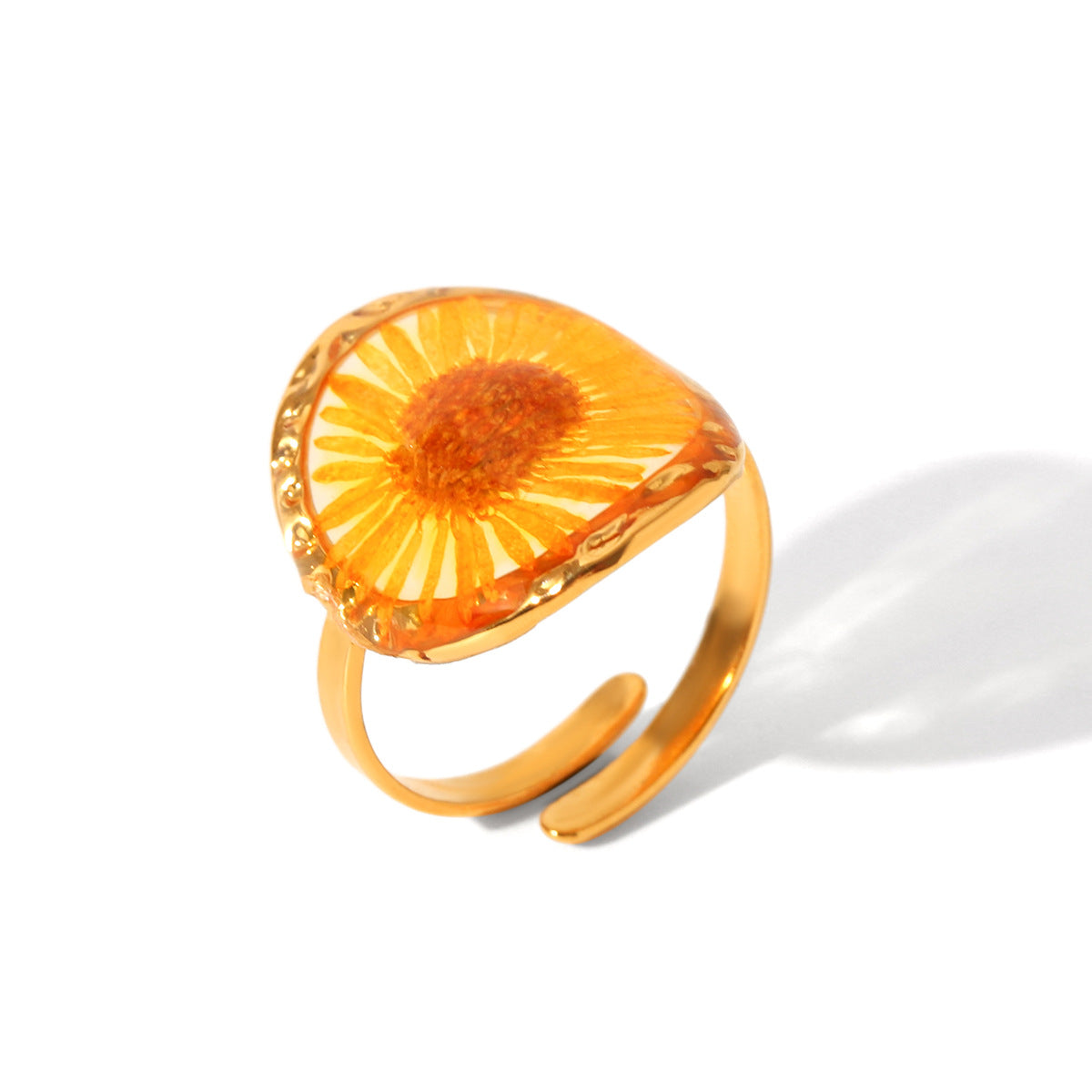 18K Gold Stainless Steel Ring Four-Leaf Clover Immortal Flower Titanium Steel Ring Small Daisy Flower Ring Female