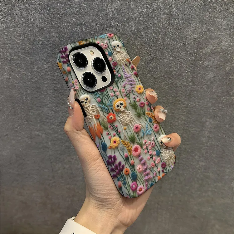 💀🌼Vintage Skeletons in Bloom Phone Case 