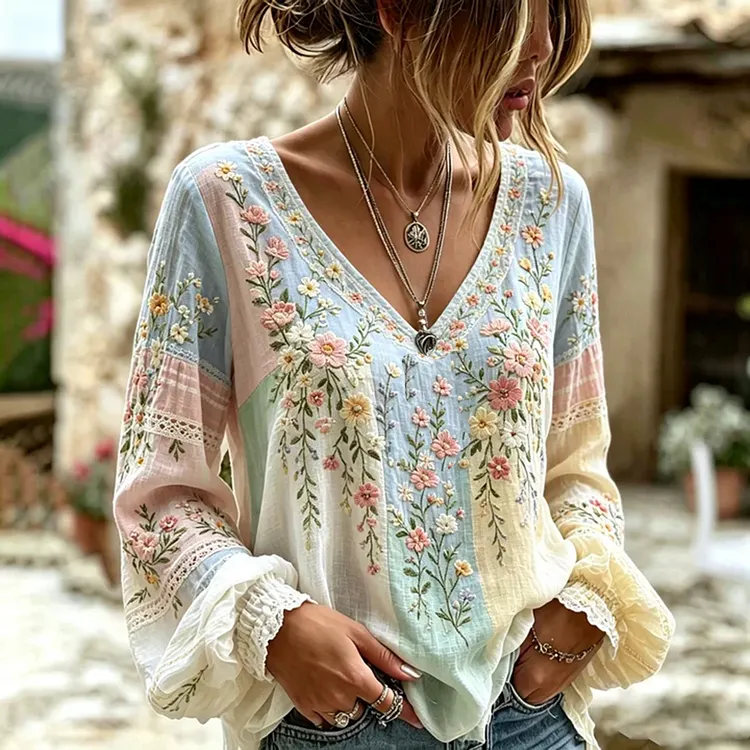 Retro Colorful Floral And Lace Art Splicing Cotton Linen Blend Comfortable Crew Neck Long Sleeve T-shirt