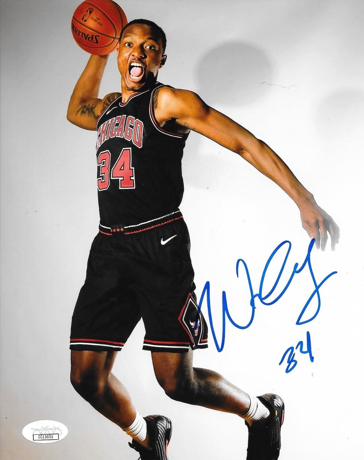 Wendell Carter Jr. signed Chicago Bulls 8x10 Photo Poster painting autographed JSA