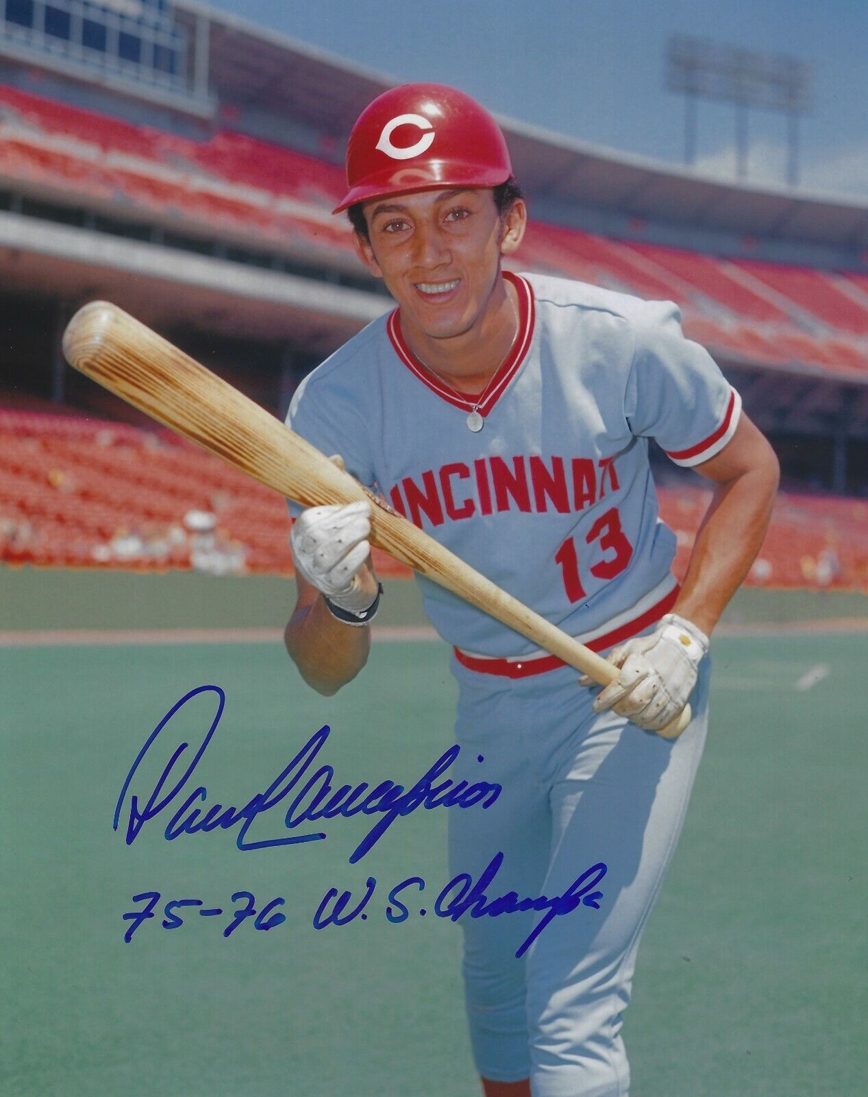 Autographed 8x10 DAVE CONCEPCION 75-76 WS Champs