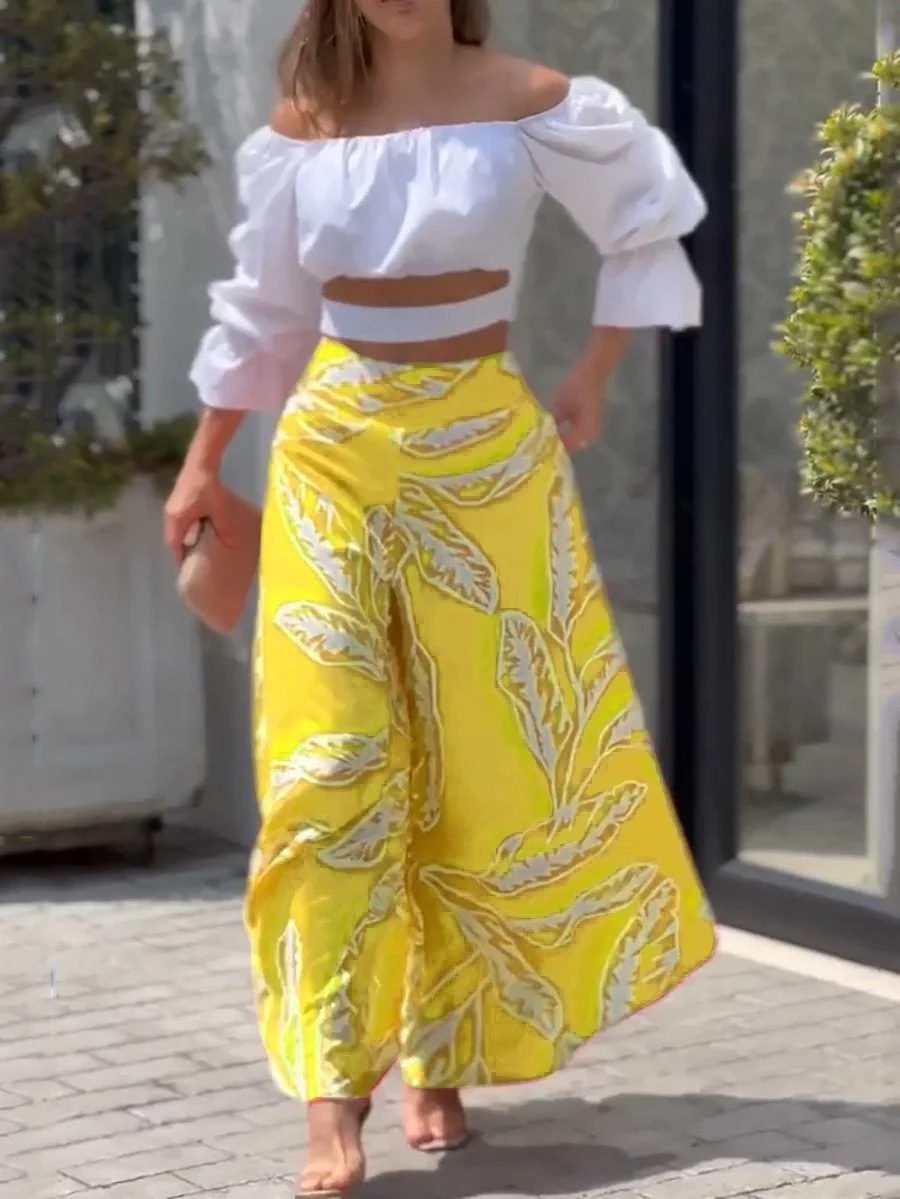 Two-piece set of cropped top & printed wide-leg pants