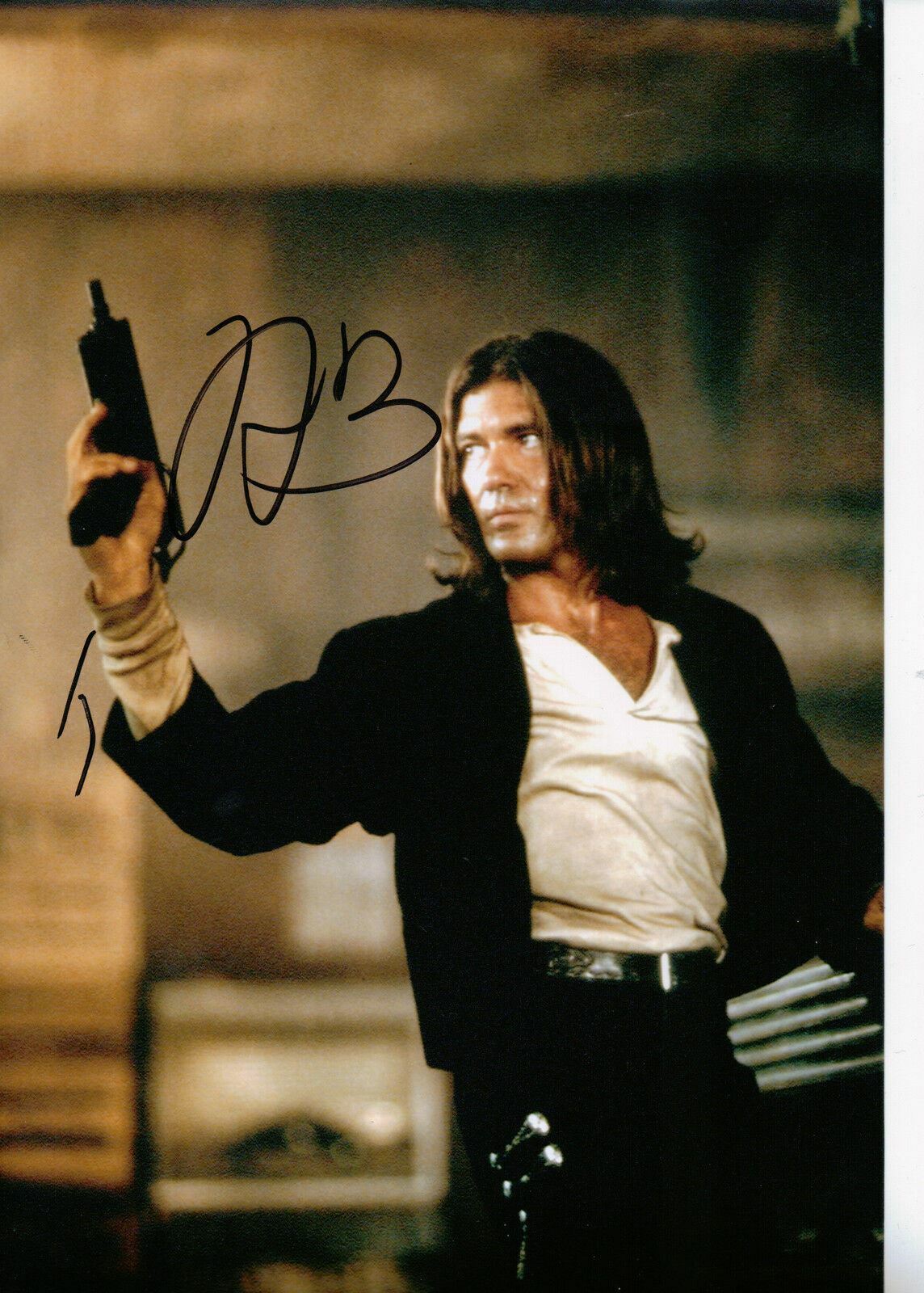 Antonio Banderas Signed 12X8 Photo Poster painting GENUINE SIGNATURE AFTAL COA (5273)