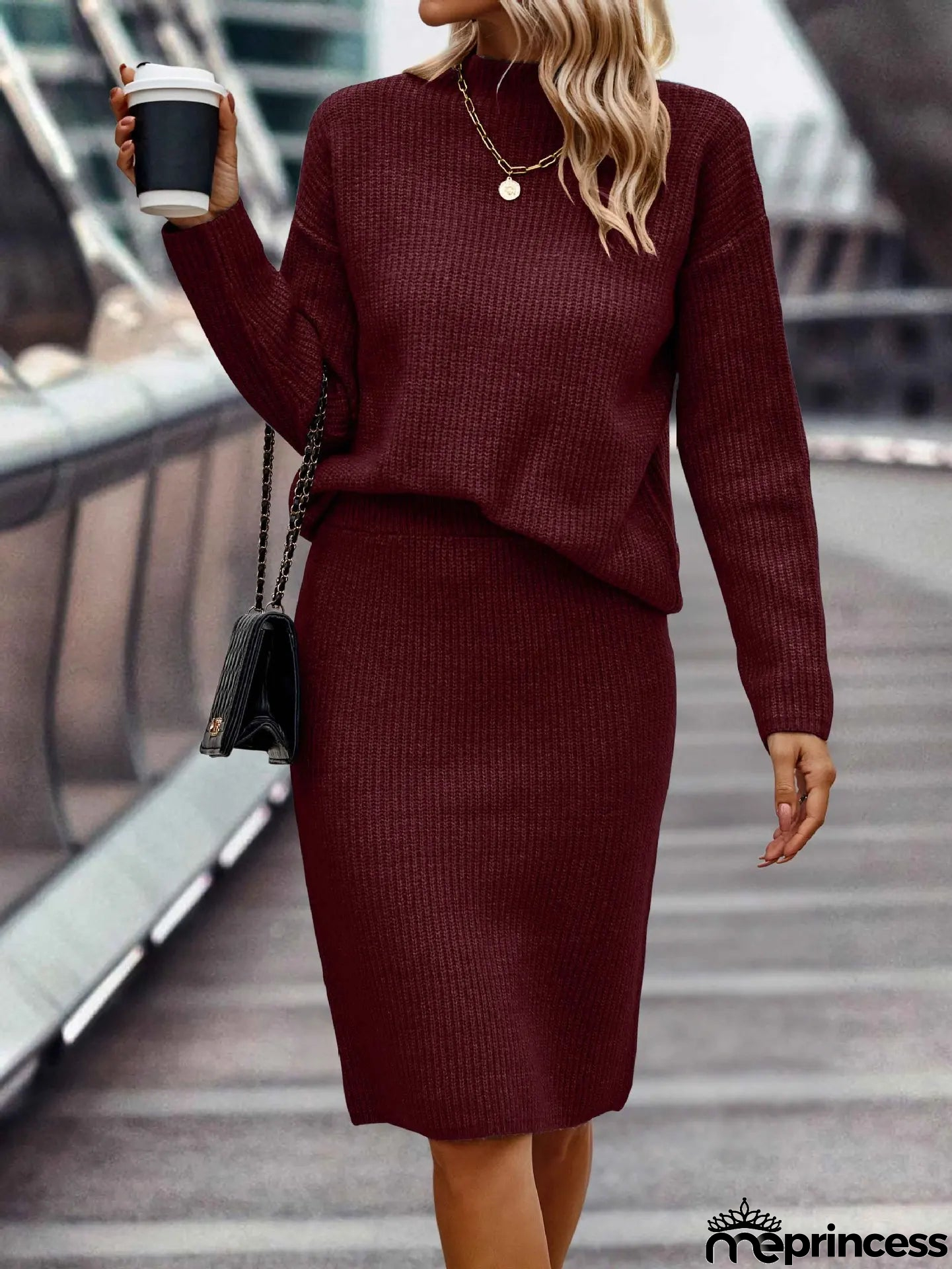 Modern and Fashionable Skirt