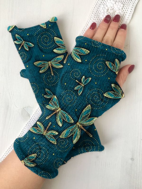 Retro dragonfly printed knit fingerless gloves