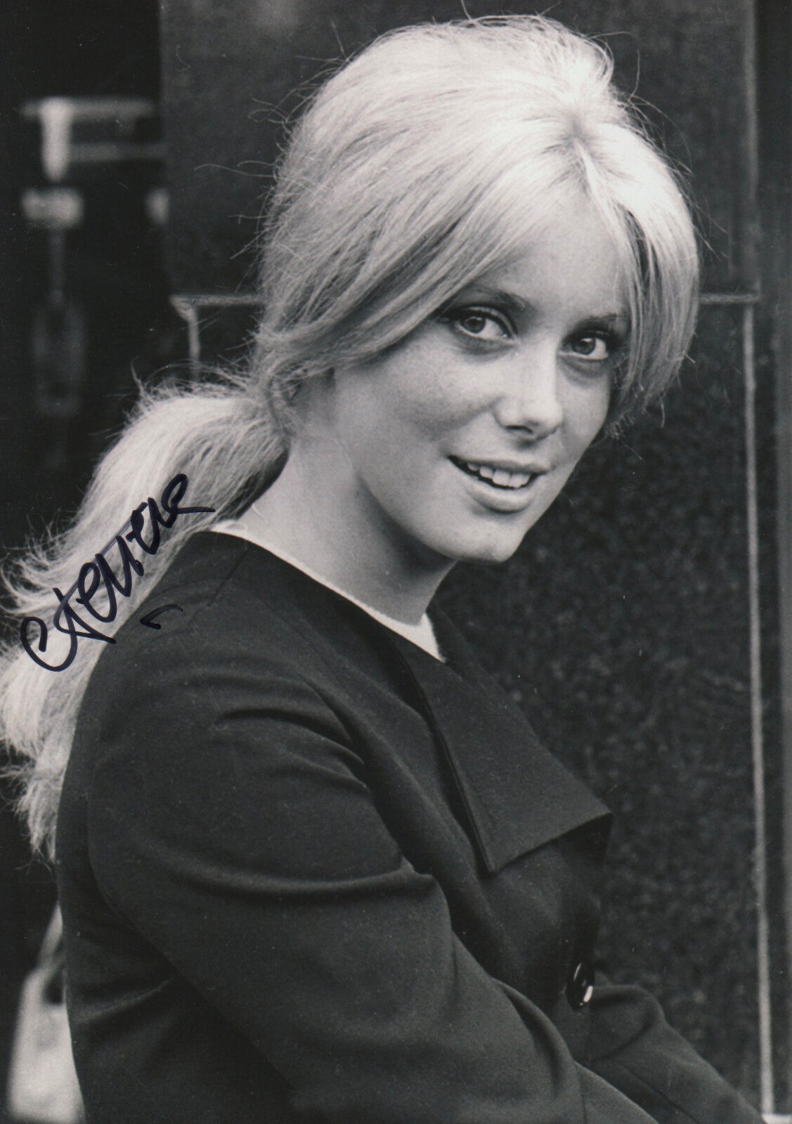 Catherine Deneuve signed 8x12 inch Photo Poster painting autograph