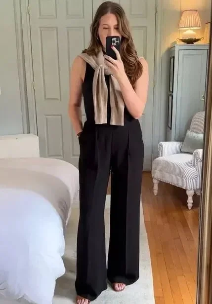 Crepe Pleated Pants 