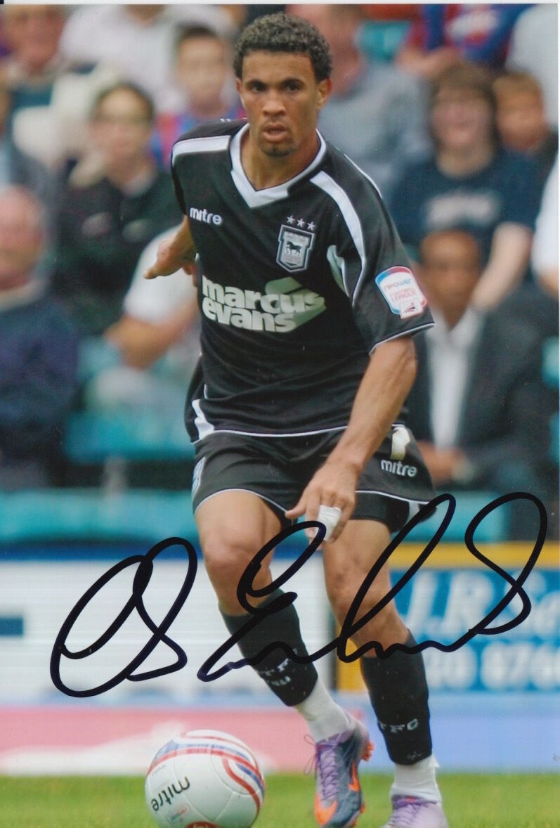 IPSWICH TOWN HAND SIGNED CARLOS EDWARDS 6X4 Photo Poster painting 14.