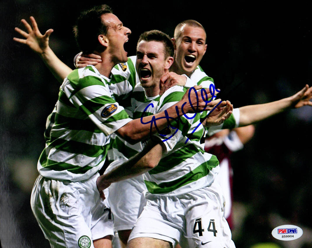 Stephen McManus SIGNED 8x10 Photo Poster painting Celtic F.C. *VERY RARE* PSA/DNA AUTOGRAPHED