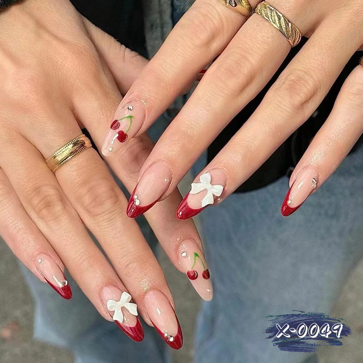 Damokan 24Pcs Simple French Nails Art Tips Fake Nails 3D Design Wearable Full Cover False Nail Mid-length Almond Reusable Press on Nails
