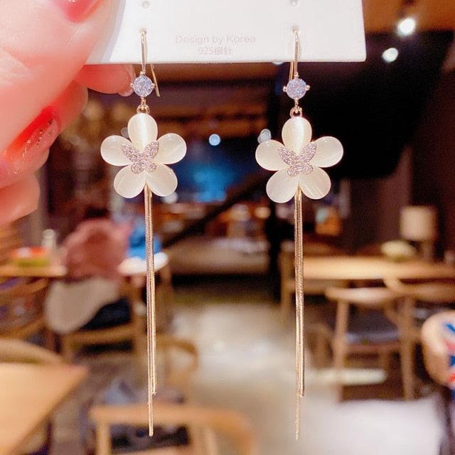 YOY-South Korea spring and summer new five-leaf flower tassel long earring