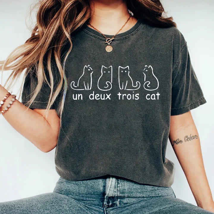 Eagerlys Un Deux Trois Cat T-shirt Eagerlys