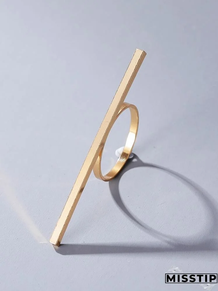 Structured Metal Ring
