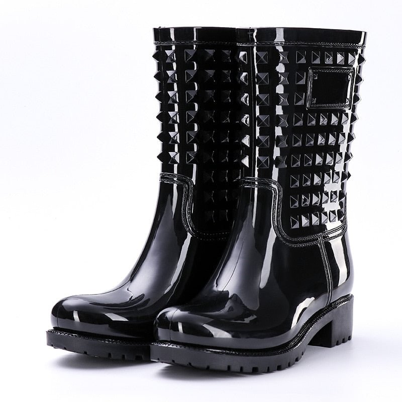 Women Boots Spring Summer Rainboots Mid-Calf Woman Shoes Big Size Non-slip Waterproof Female Footwear Rivet PVC Rain Boots New