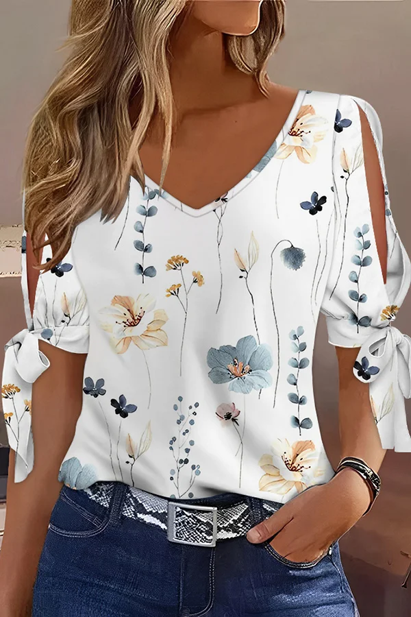 Women's Floral Print Knotted T-Shirt