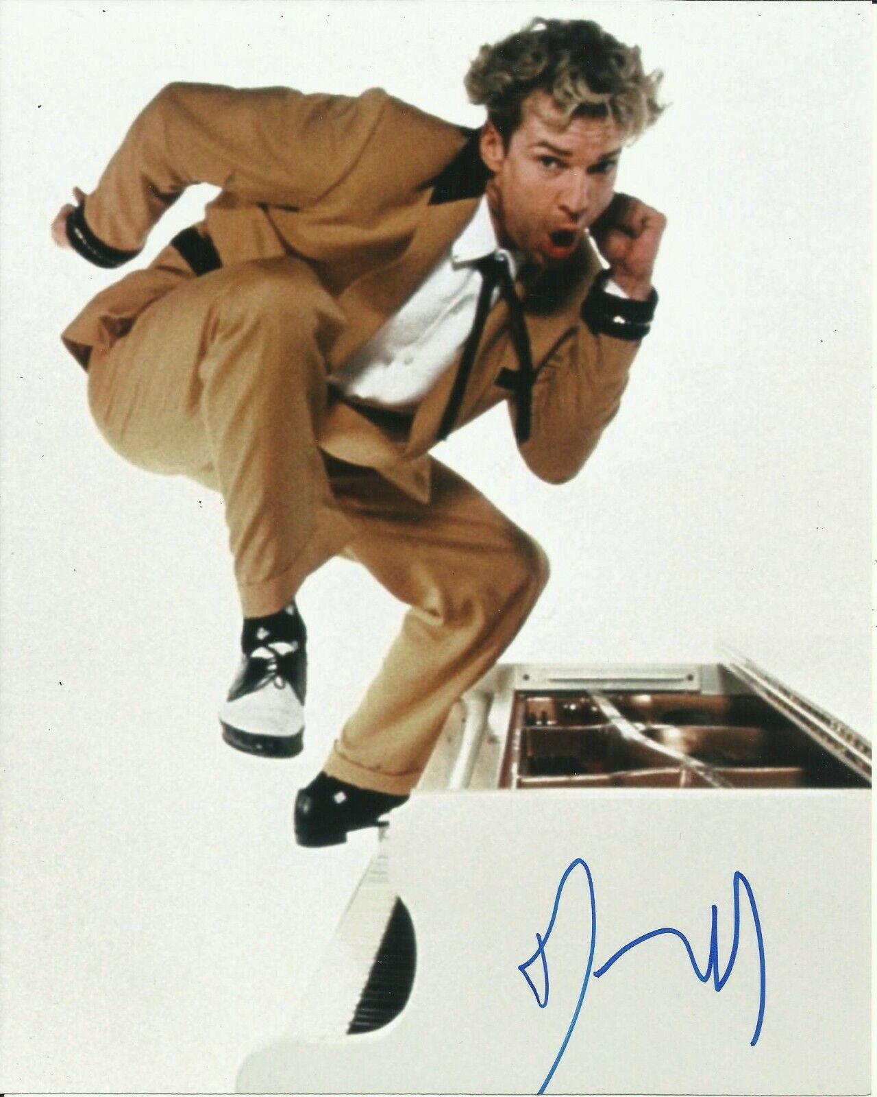 DENNIS QUAID SIGNED GREAT BALLS OF FIRE Photo Poster painting UACC 242 (2)