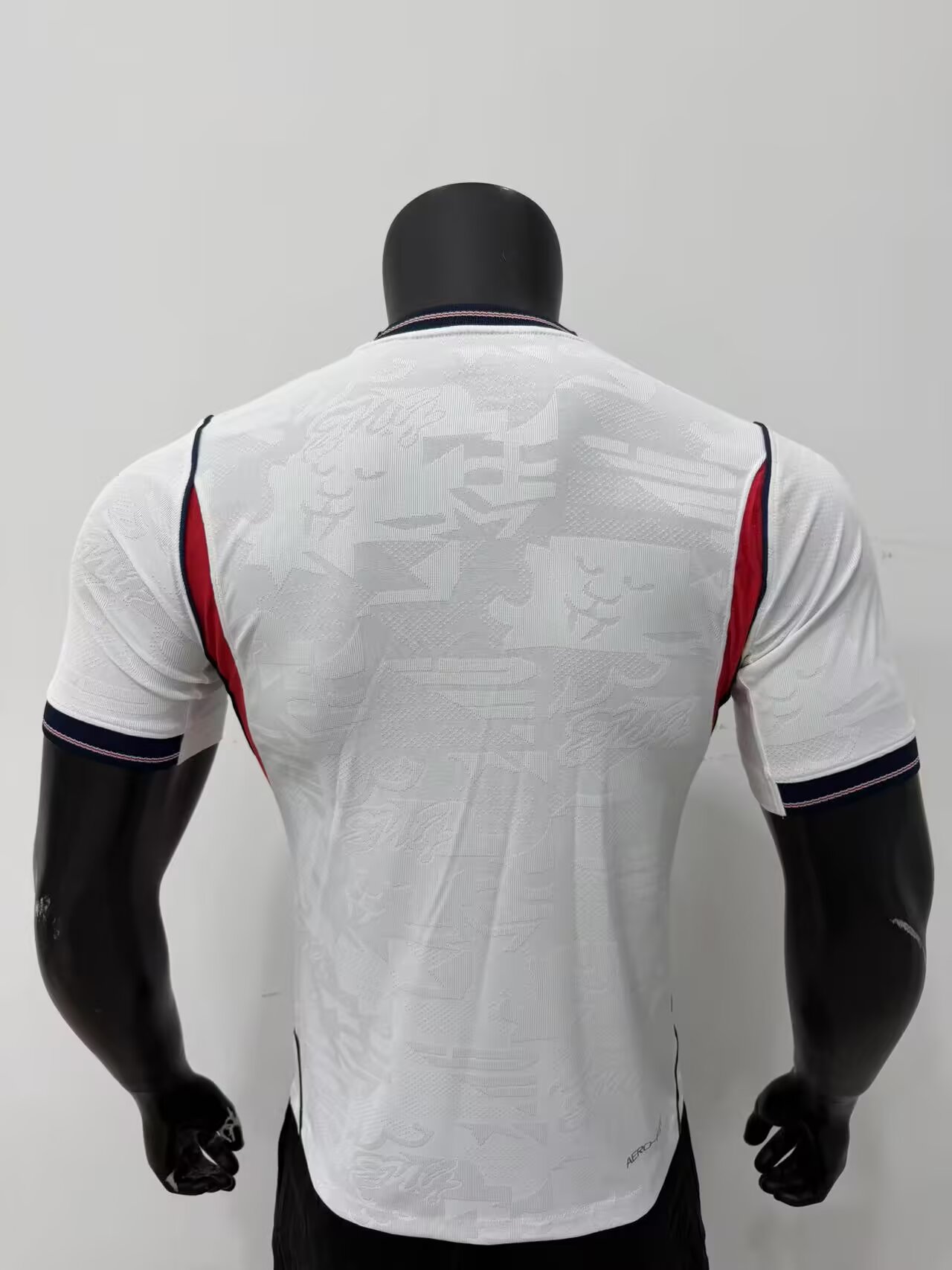 2026 England Home Player Version Men's Football T-Shirt