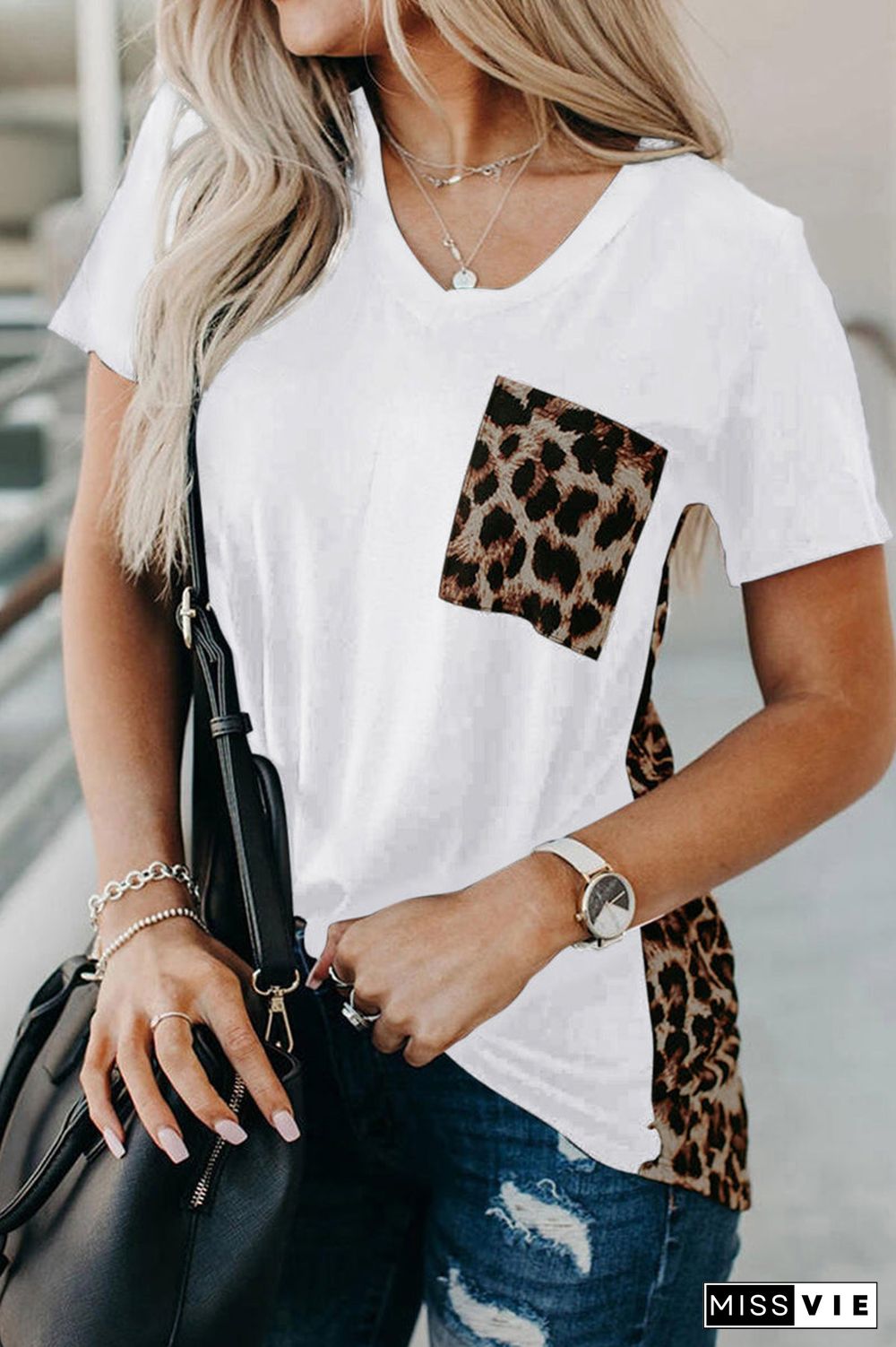Printed Irregular V-Neck Pocket T-Shirt