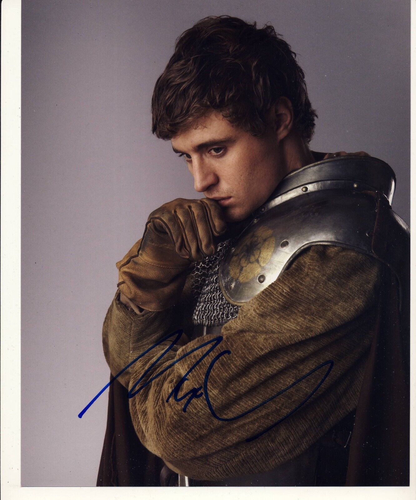 Max Irons Autograph Signed 10x8 Photo Poster painting AFTAL [7197]