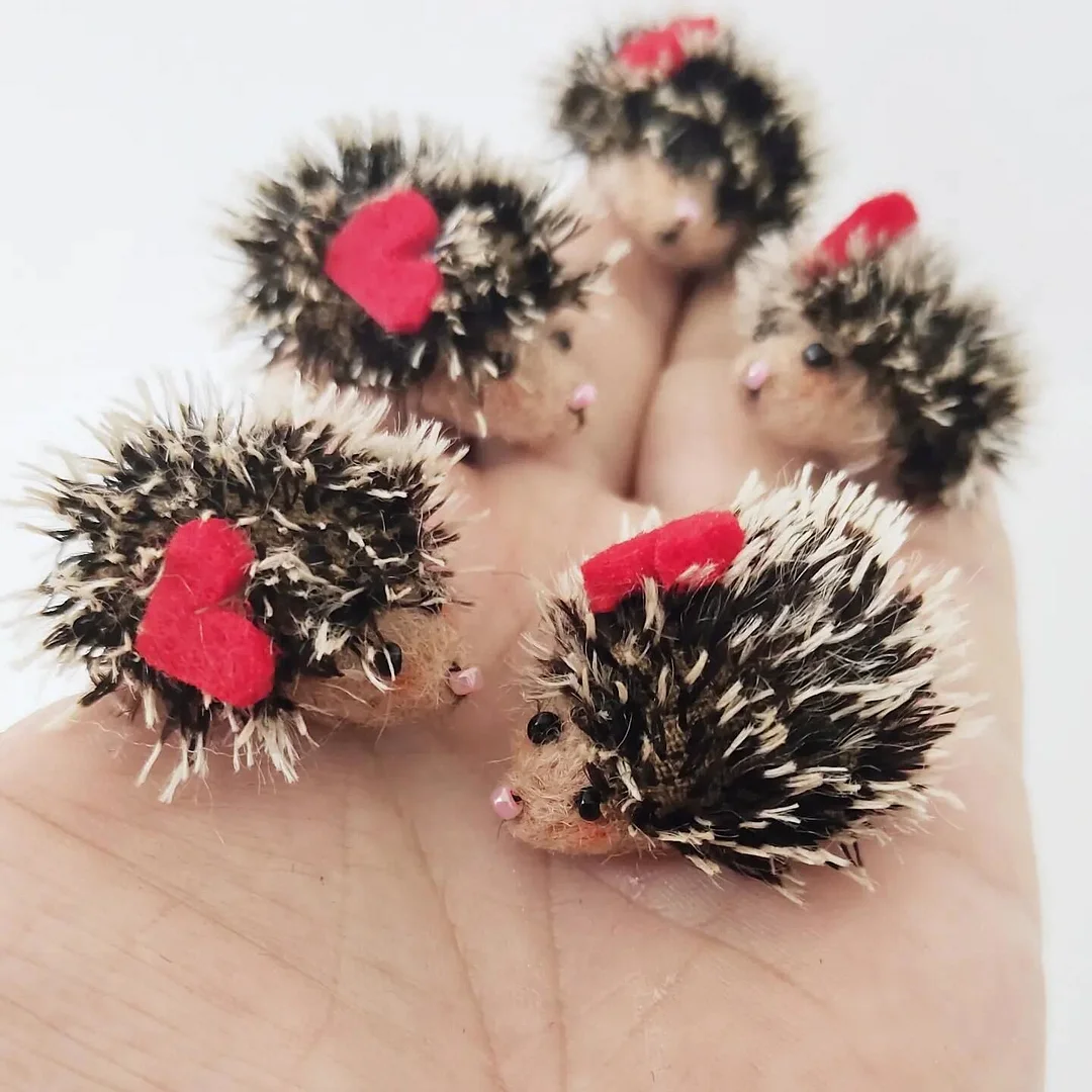 🐰🧸Handmade crochet animal in walnut shell