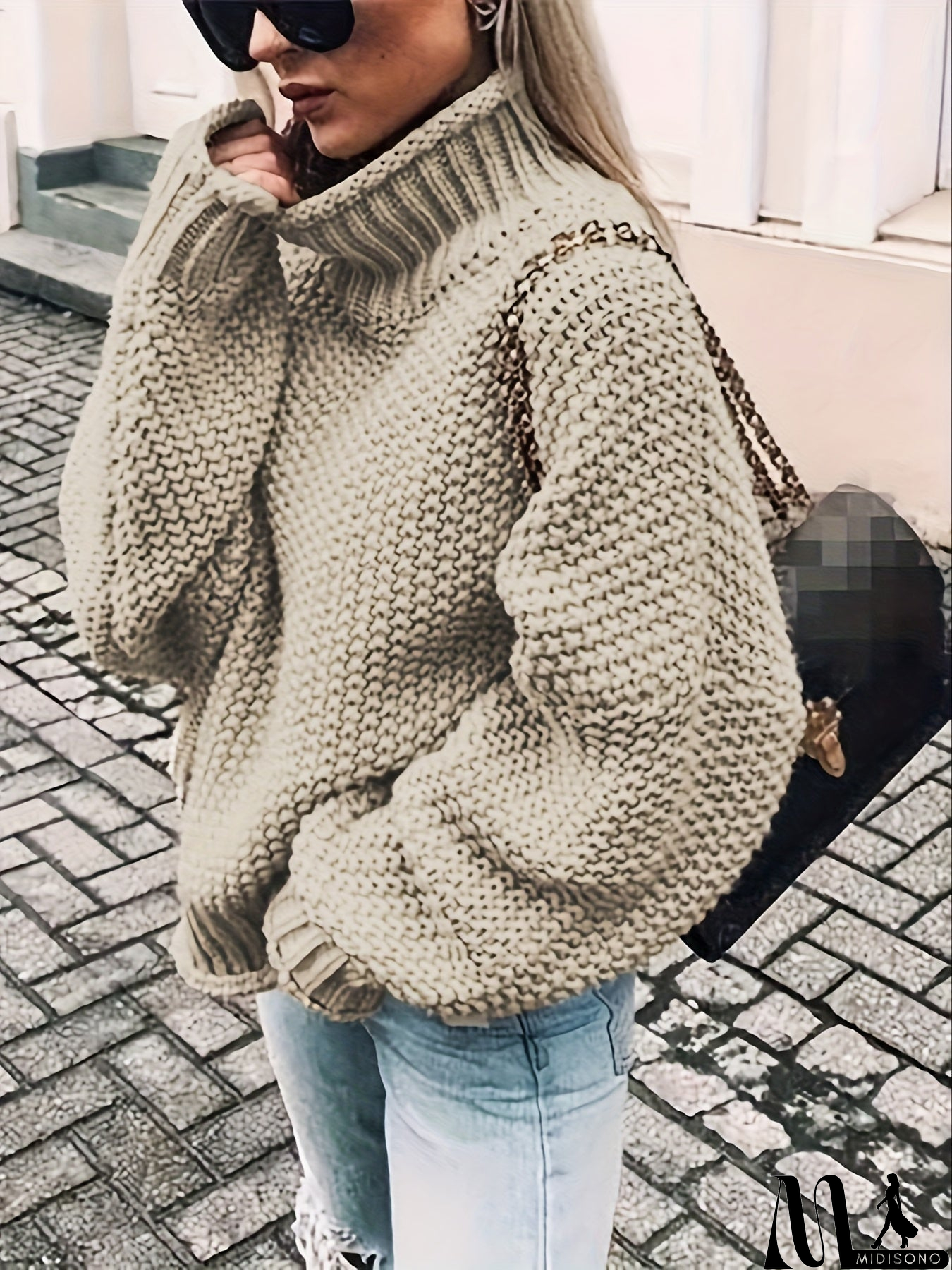 MidiSono - Fashionable and Effortless Sweater