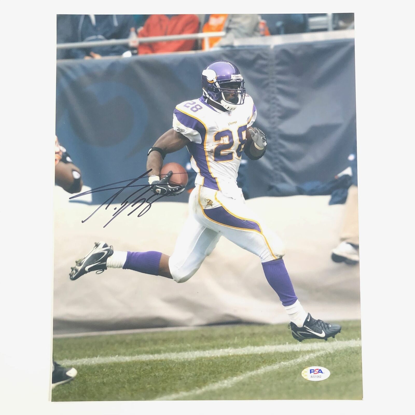 Adrian Peterson signed 11x14 Photo Poster painting PSA/DNA Minnesota Vikings Autographed