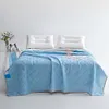 Summer Cooling Comforter Grade A Air Condition Comforter Soft for Queen Size Bed