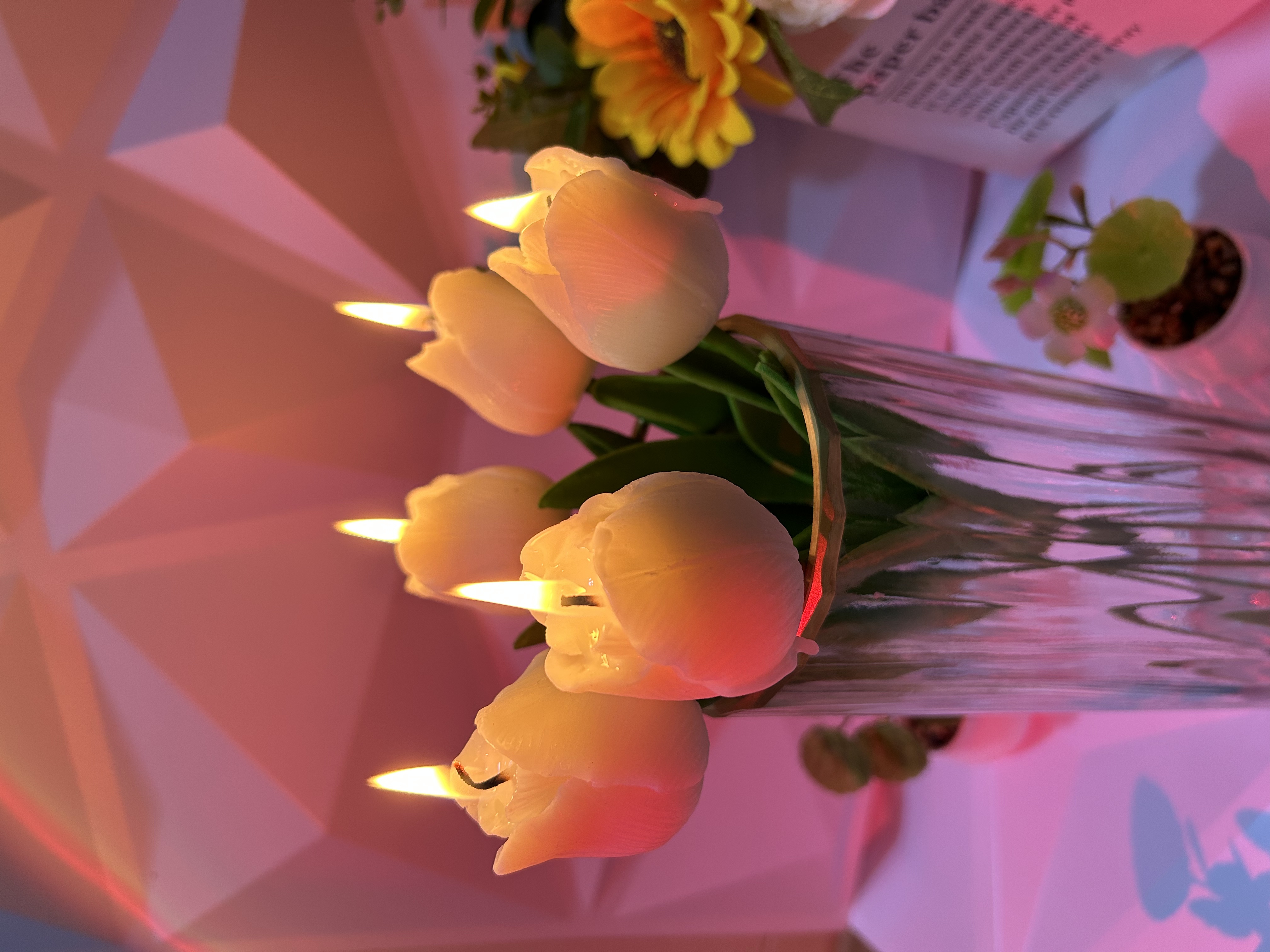 Rose scented candle