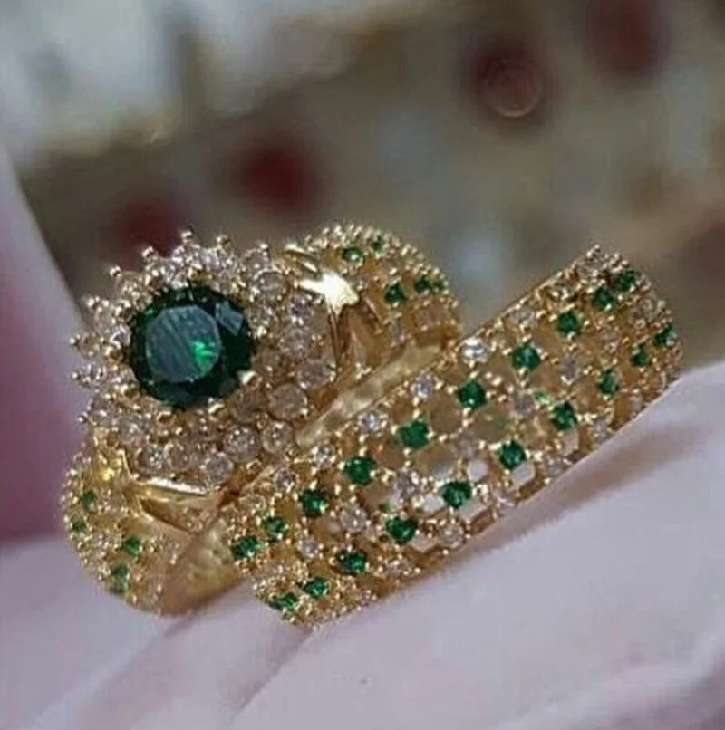Exquisite Gold Color Hip Hop Rings for Women Fashion Inlaid Zircon Emerald Stones Wedding Rings Set Bridal Engagement Jewelry
