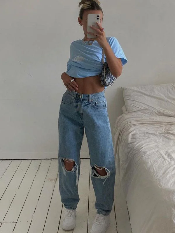 Straight leg ipped jeans