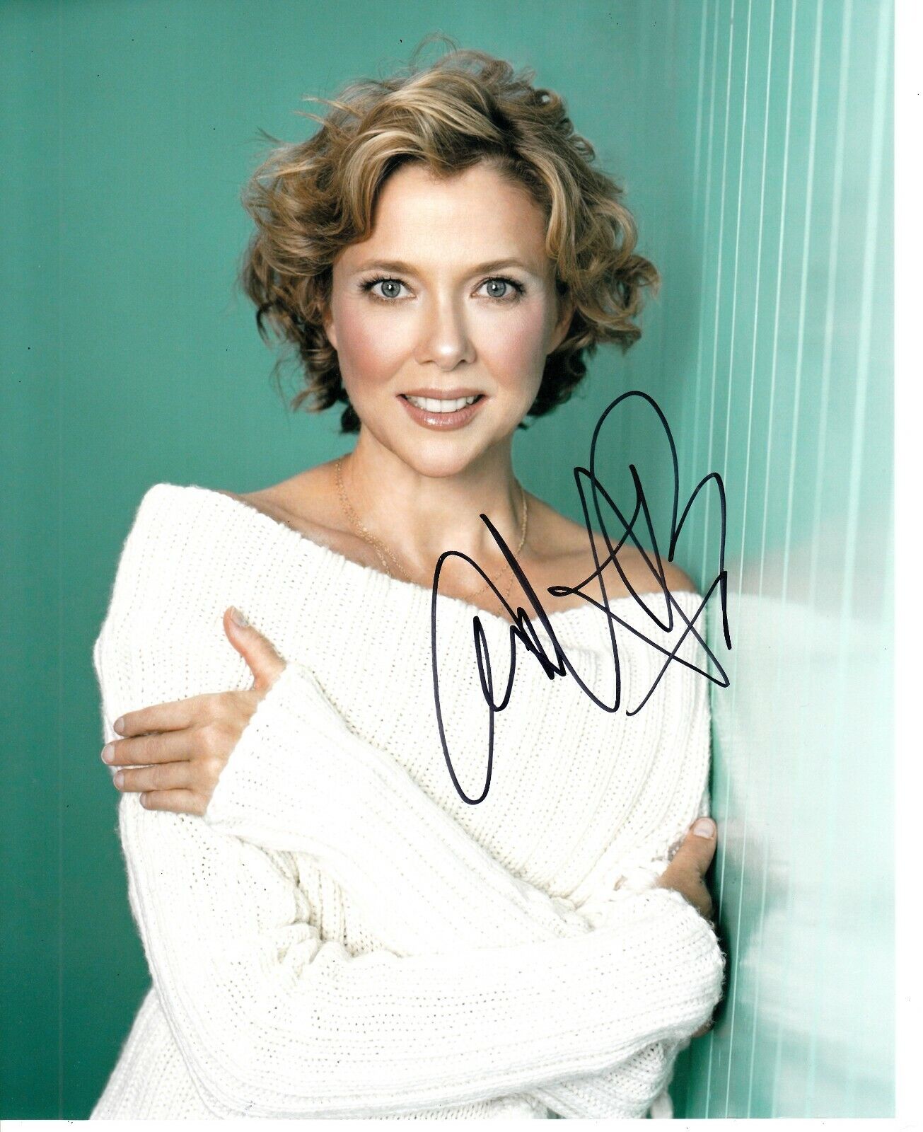 ANNETTE BENING SIGNED SEXY Photo Poster painting UACC REG 242 FILM AUTOGRAPHS (1)