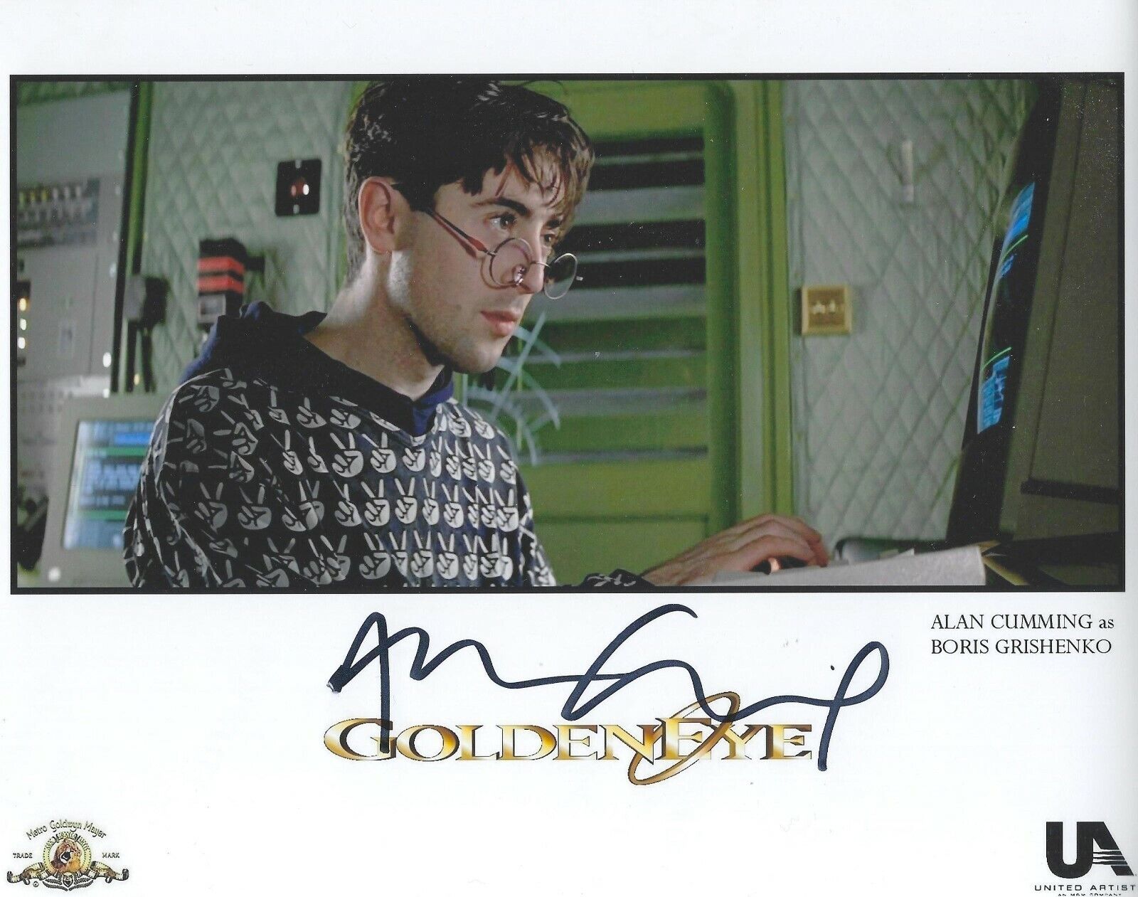 ALAN CUMMING SIGNED JAMES BOND 007 GOLDENEYE 8x10 Photo Poster painting - UACC RD AUTOGRAPH