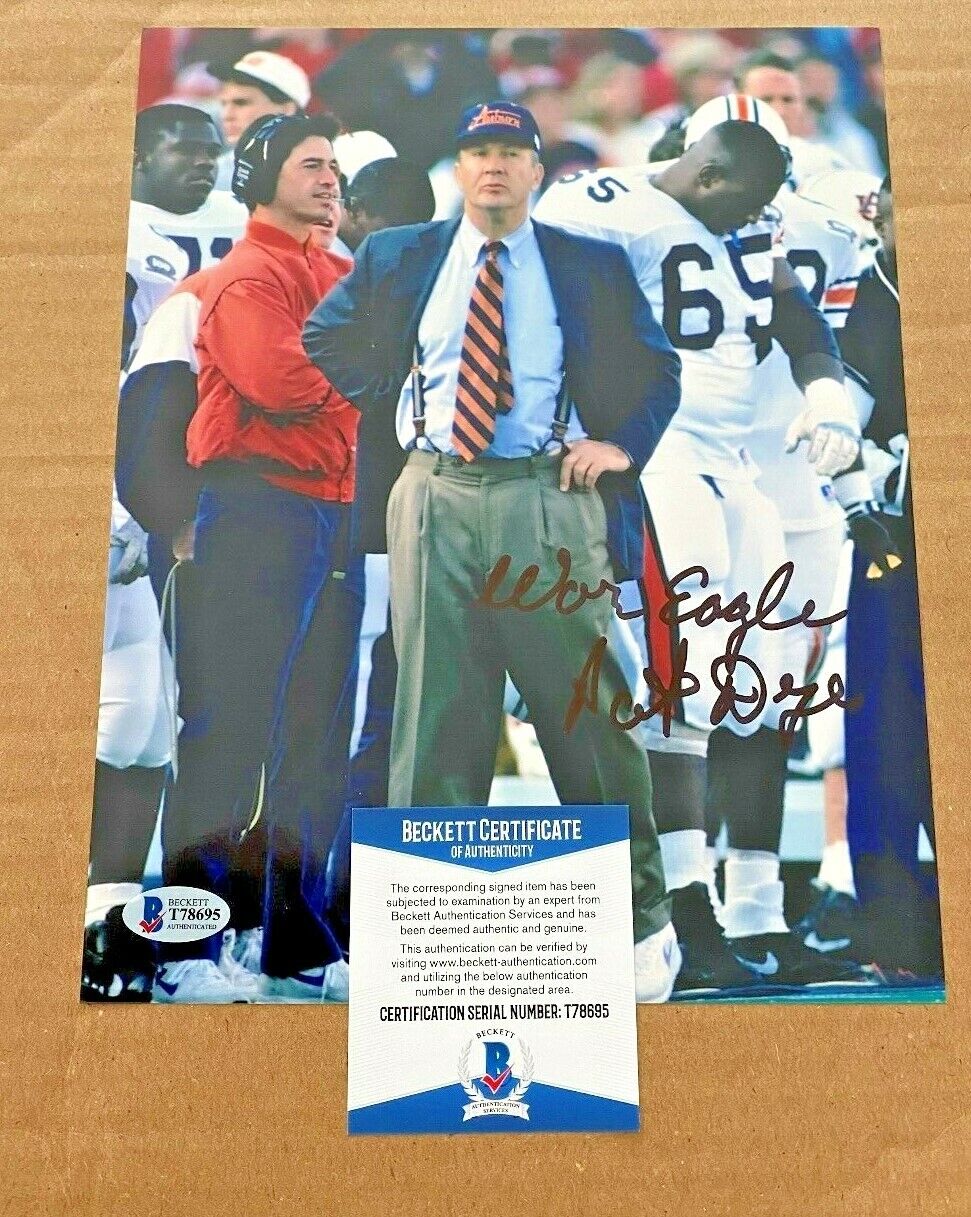 PAT DYE SIGNED AUBURN TIGERS 8X10 Photo Poster painting BECKETT CERTIFIED