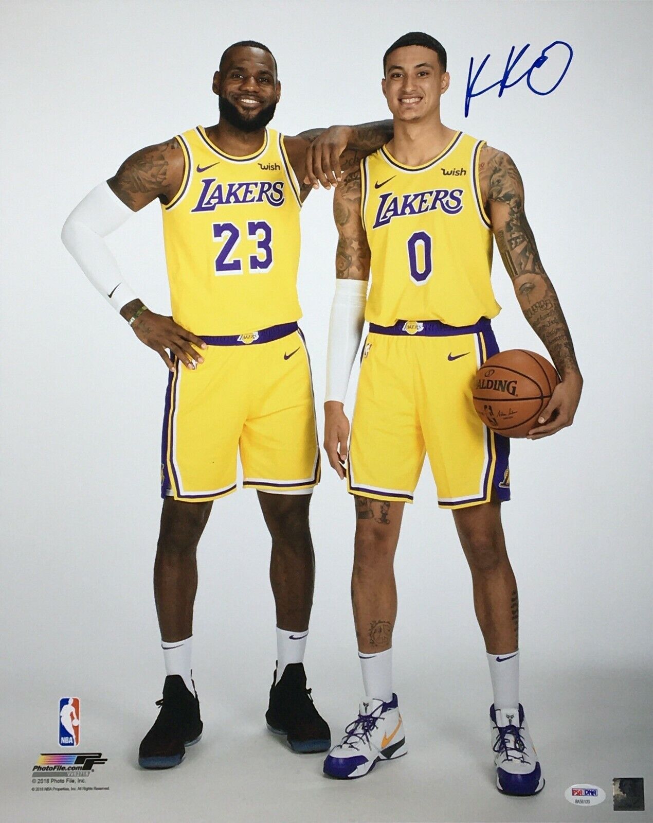 Kyle Kuzma Signed 16x20 Photo Poster painting w/ LeBron James PSA 8A56109