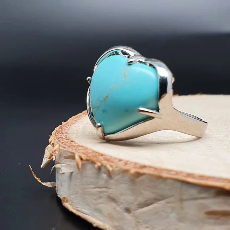 Olivenorma  Heart Shape Natural Crystal Adjustable Ring