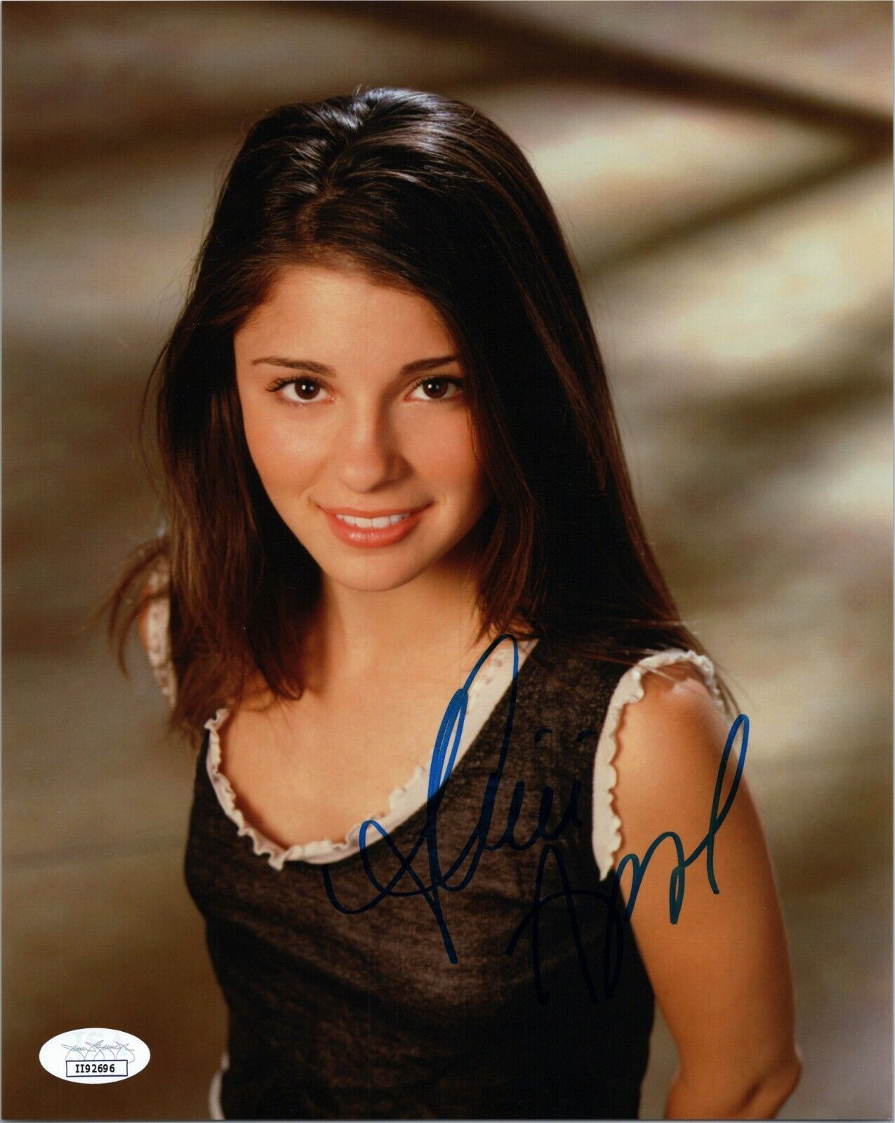 ~~ SHIRI APPLEBY Authentic Hand-Signed UnREAL