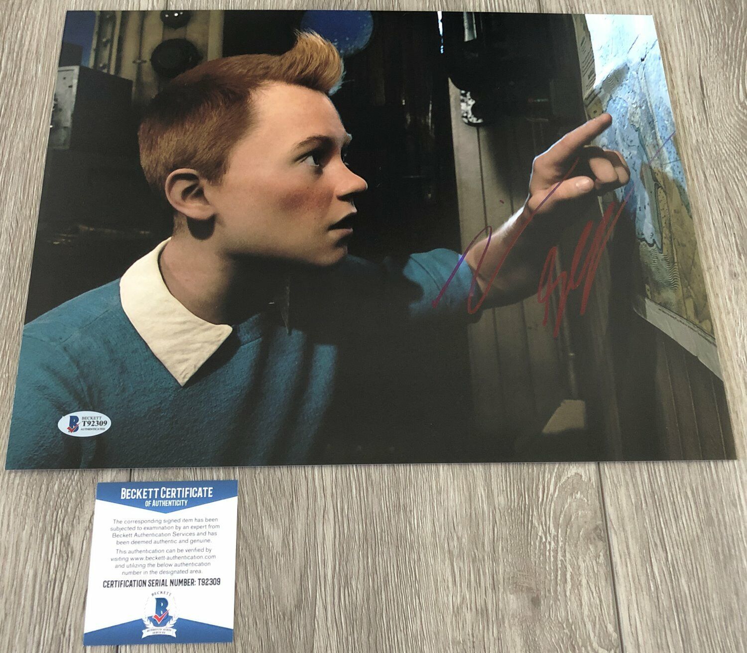 JAMIE BELL SIGNED THE ADVENTURES OF TIN TIN 11x14 Photo Poster painting w/PROOF BECKETT BAS COA