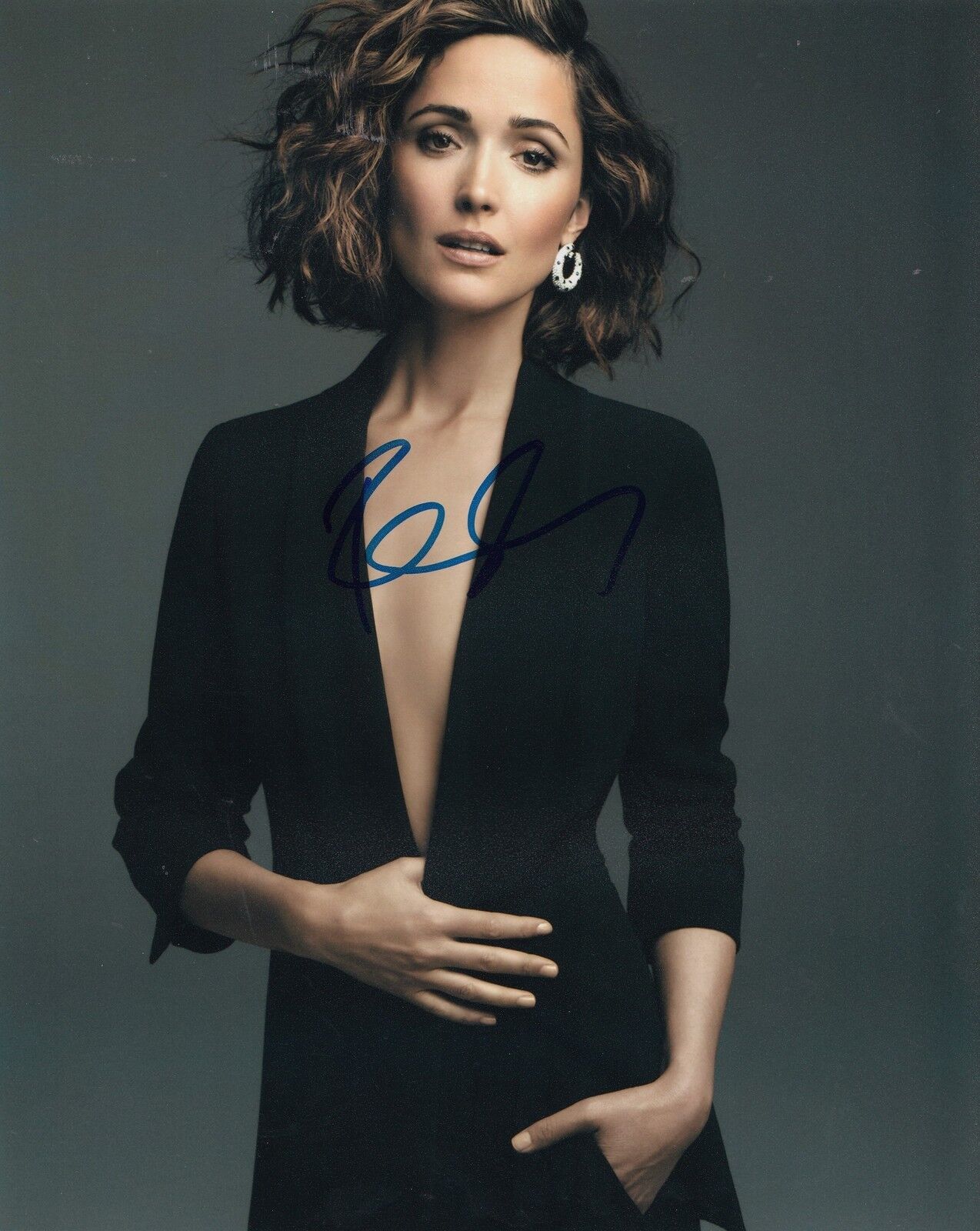 ROSE BYRNE signed (BRIDESMAIDS) Movie ACTRESS 8X10 Photo Poster painting W/COA *NEIGHBORS* #2