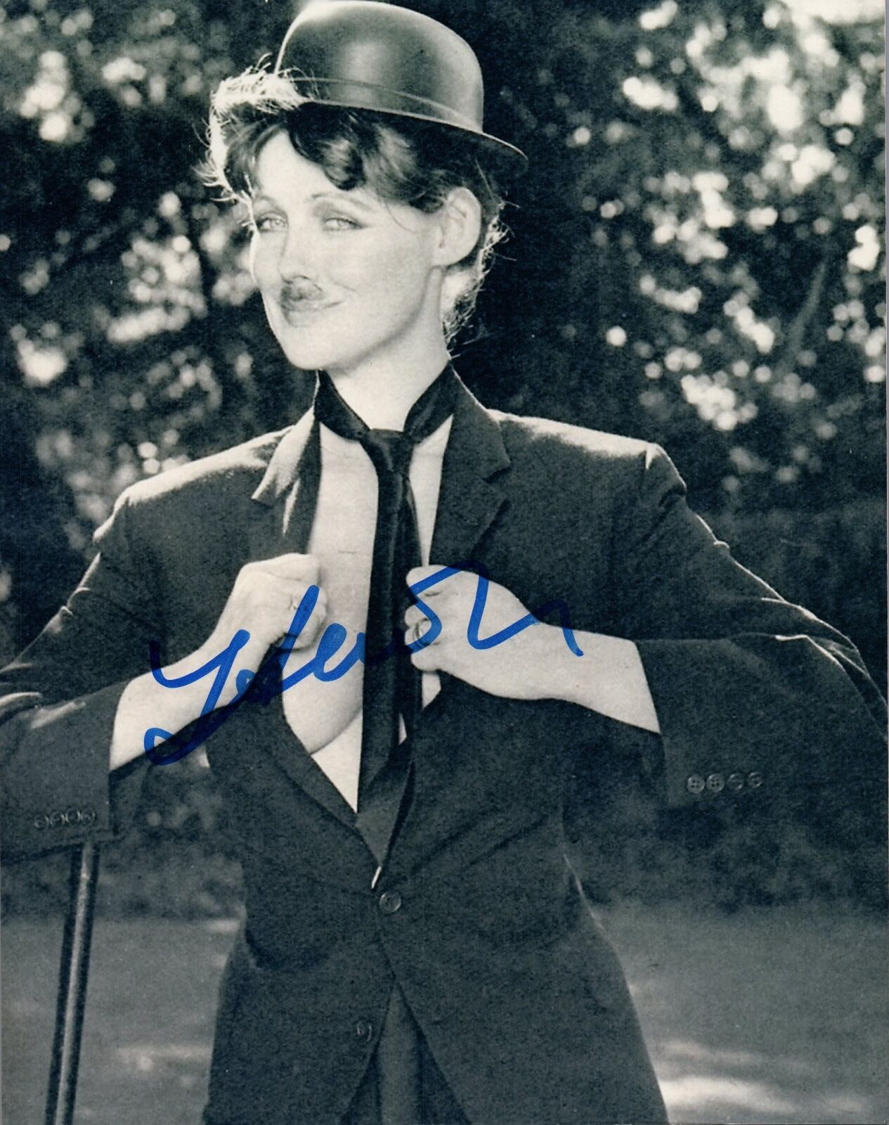 Fiona Lewis Signed Autographed 8x10 Photo Poster painting Dracula Actress COA VD