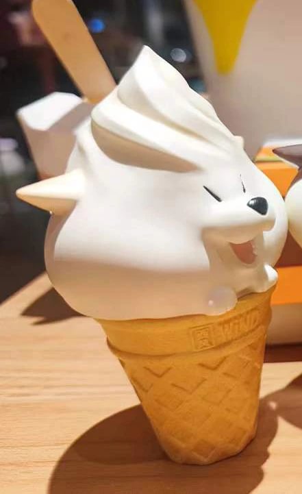 Ice Cream Ver. Wolfberry Dog - Original Design Resin Statue - Animal Planet  Studios [Pre-order]